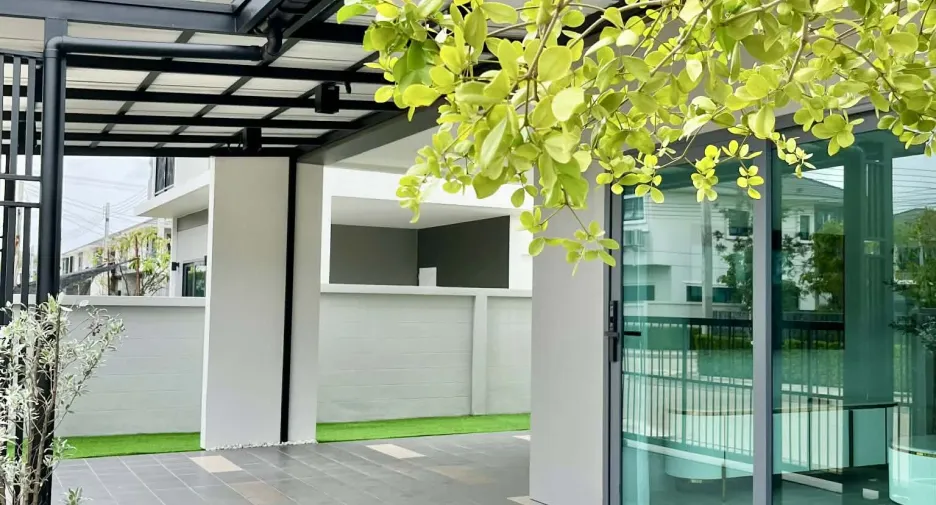 For rent 4 bedrooms house in Mueang Phuket, Phuket