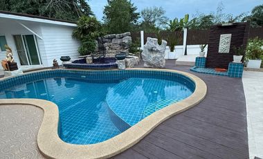 For rent 3 bedrooms villa in Huay Yai, Pattaya