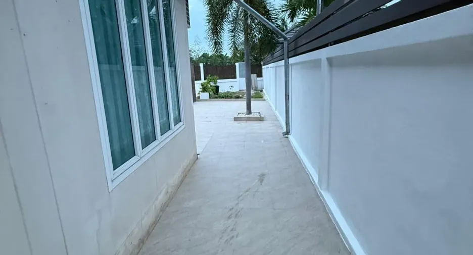 À louer 3 chambres villa à Bang Lamung, Chonburi