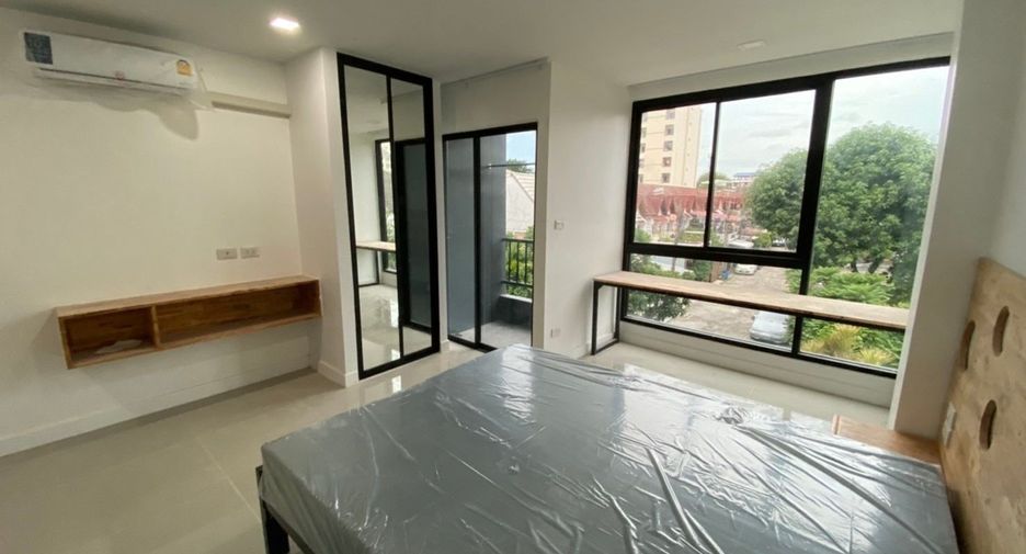 Gewerbefläche zum Kauf mit 18 Zimmer in Chatuchak, Bangkok
