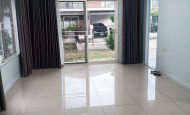 For sale and for rent 3 bedrooms house in Sam Phran, Nakhon Pathom
