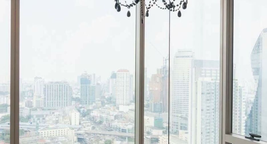 Condo en venta de 3 habitaciones en Khlong Toei, Bangkok