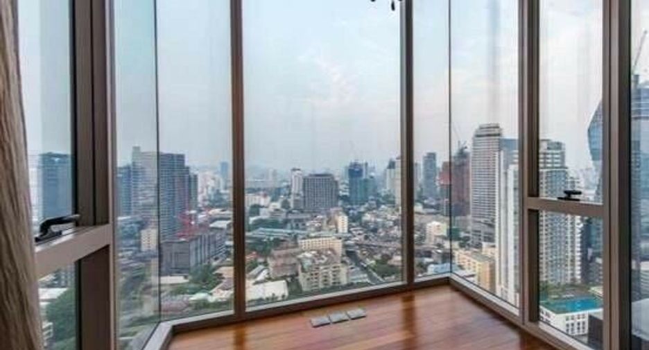 Condo en venta de 3 habitaciones en Khlong Toei, Bangkok