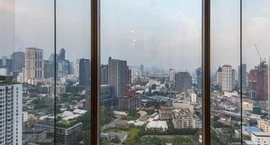 Condo en venta de 3 habitaciones en Khlong Toei, Bangkok
