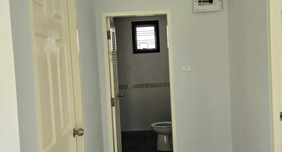 For sale and for rent 3 bedrooms house in Mueang Rayong, Rayong