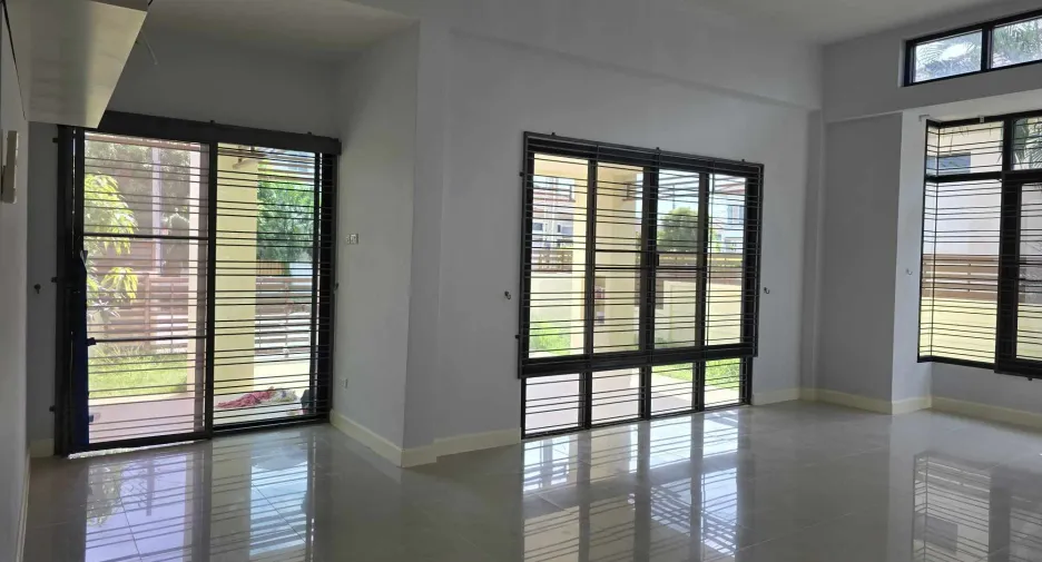For sale and for rent 3 bedrooms house in Mueang Rayong, Rayong