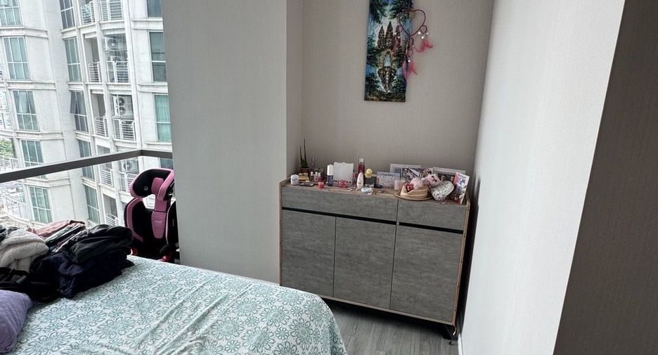 For sale 2 bedrooms condo in Khlong Toei, Bangkok