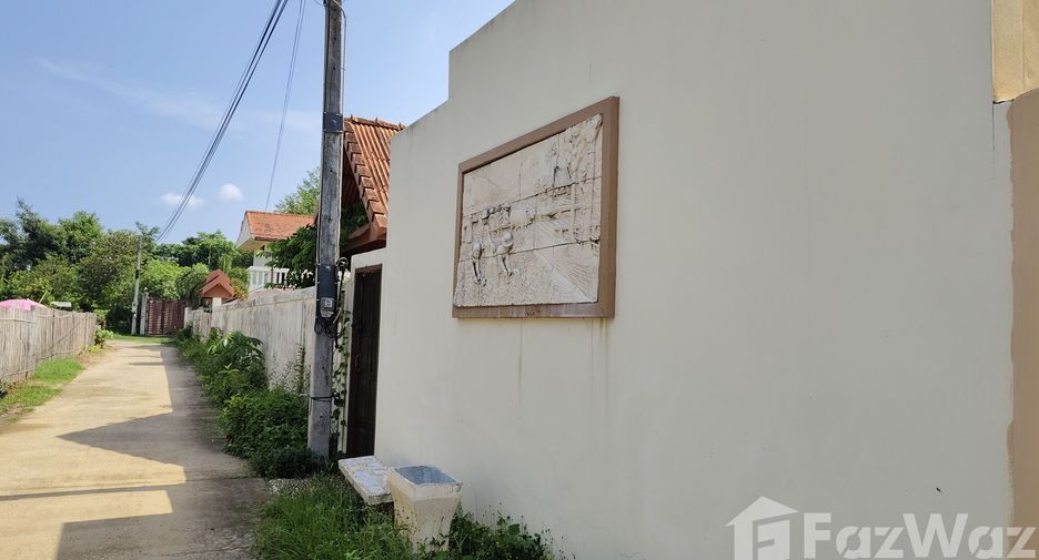 For sale 5 bedrooms house in Hang Chat, Lampang