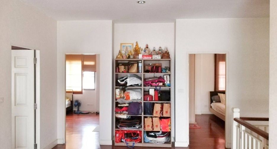 For sale 4 bedrooms house in Bang Phli, Samut Prakan