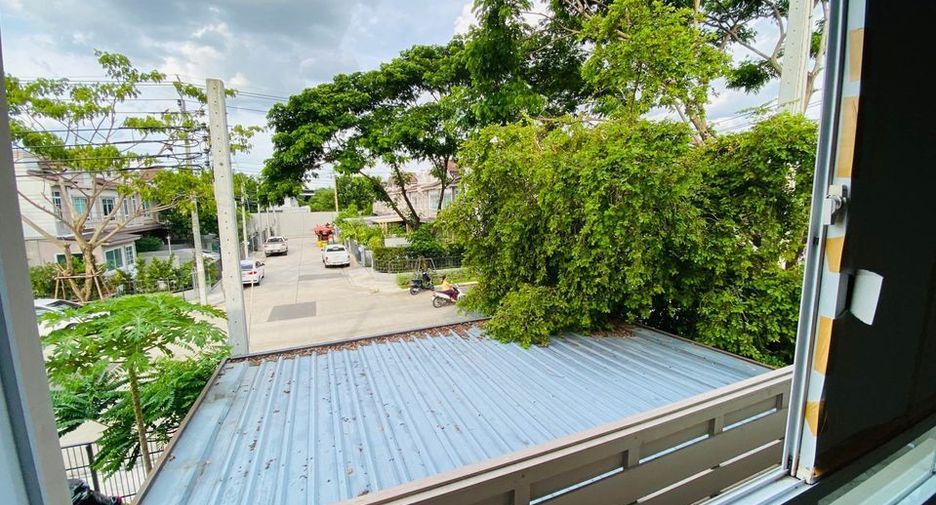 出售 3 卧室 独立屋 在 Lat Krabang, 曼谷