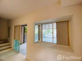 出售 3 卧室 独立屋 在 Lat Krabang, 曼谷