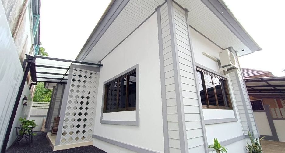 For rent 3 bedrooms house in Mueang Phuket, Phuket
