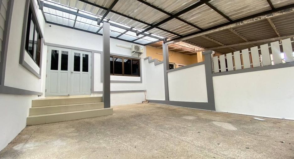 For rent 3 bedrooms house in Mueang Phuket, Phuket