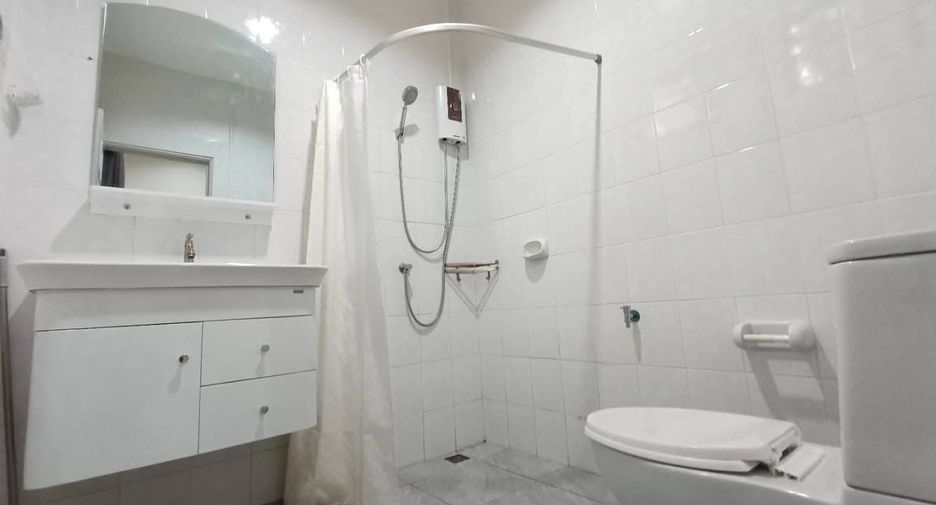 Haus zur Miete mit 3 Zimmer in Mueang Phuket, Phuket