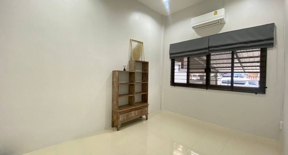 For rent 3 bedrooms house in Mueang Phuket, Phuket