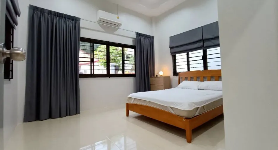 Haus zur Miete mit 3 Zimmer in Mueang Phuket, Phuket