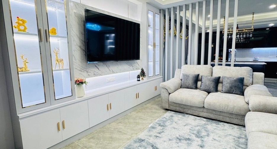 For sale 5 ベッドルーム house in Bang Lamung, Chonburi