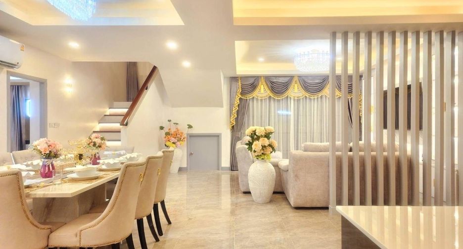 For sale 5 ベッドルーム house in Bang Lamung, Chonburi
