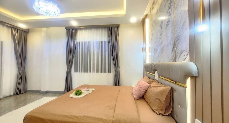 For sale 5 ベッドルーム house in Bang Lamung, Chonburi