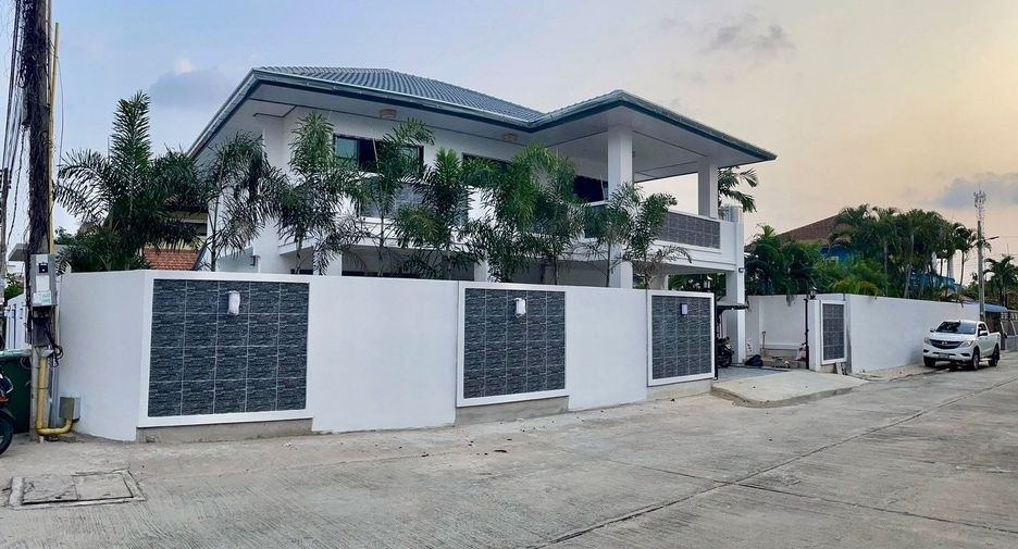 For sale 5 ベッドルーム house in Bang Lamung, Chonburi