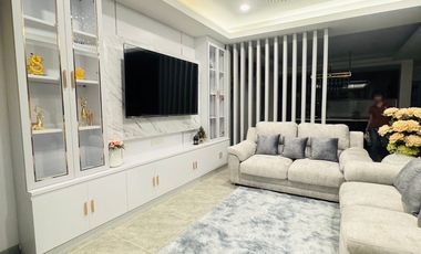For sale 5 bedrooms house in Bang Lamung, Chonburi