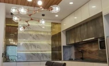 Condo en venta y en alquiler de 2 habitaciones en Watthana, Bangkok