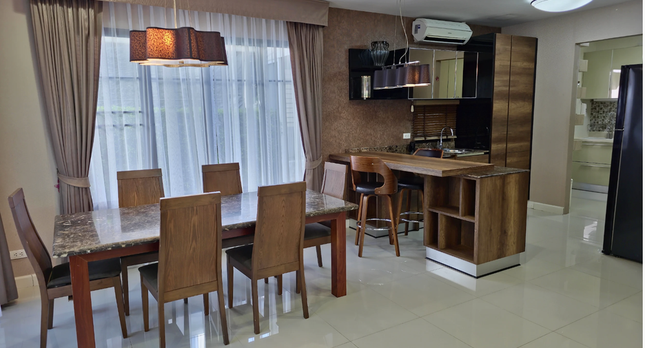 For sale 3 bedrooms villa in Mueang Phuket, Phuket
