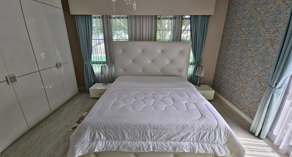For sale 3 bedrooms villa in Mueang Phuket, Phuket
