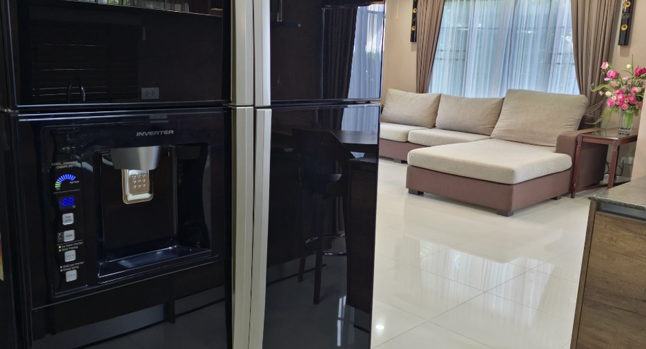 For sale 3 bedrooms villa in Mueang Phuket, Phuket