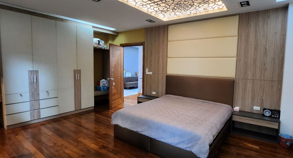 Продажа 9 спальни дом в Пхра Кханонг, Бангкок