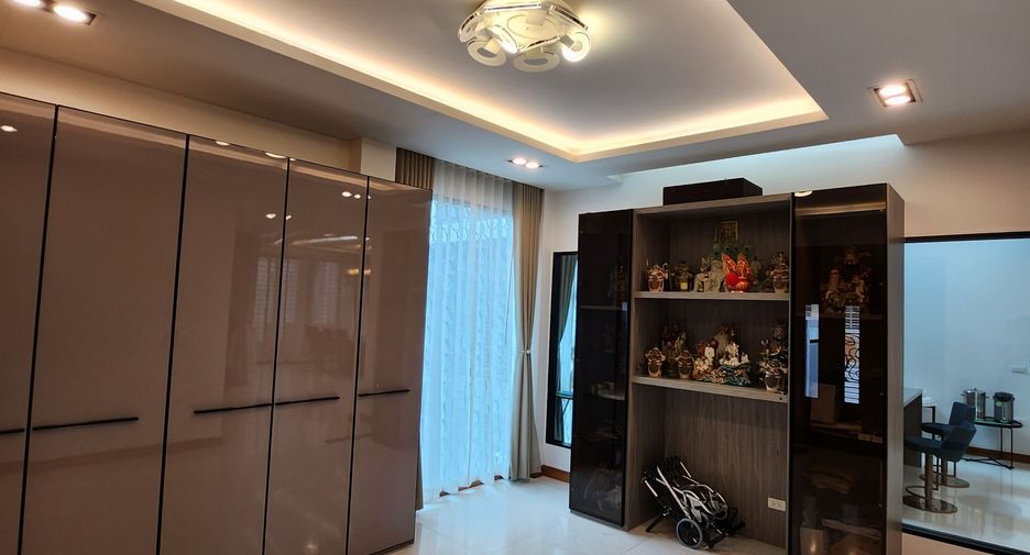 Продажа 9 спальни дом в Пхра Кханонг, Бангкок