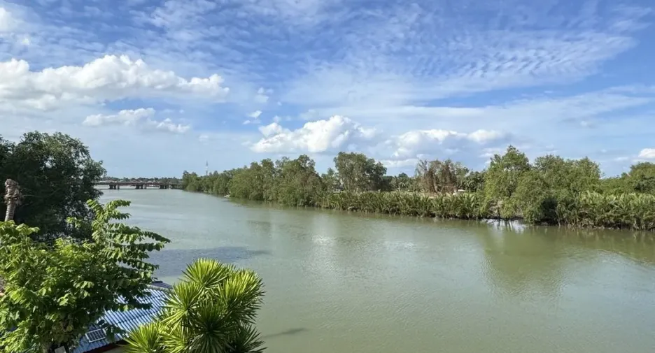 For sale 5 bedrooms house in Mueang Surat Thani, Surat Thani