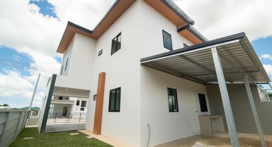 À vendre 4 chambres maison à Nikhom Phatthana, Rayong