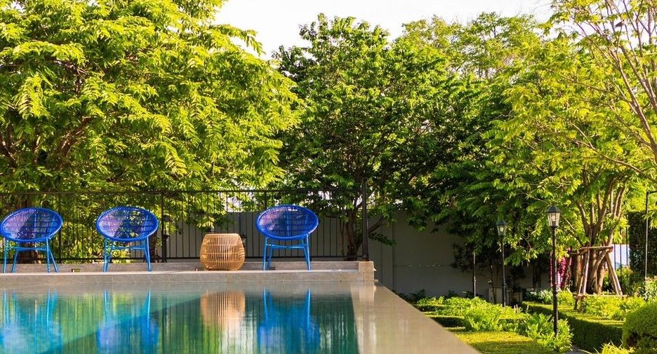 For sale 3 bedrooms townhouse in Bang Phli, Samut Prakan