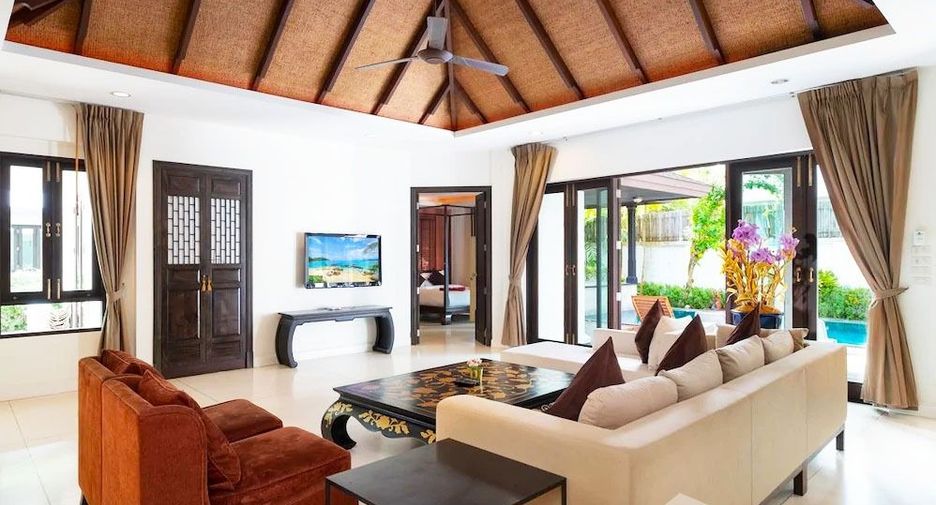 For rent 3 bedrooms villa in Mueang Phuket, Phuket
