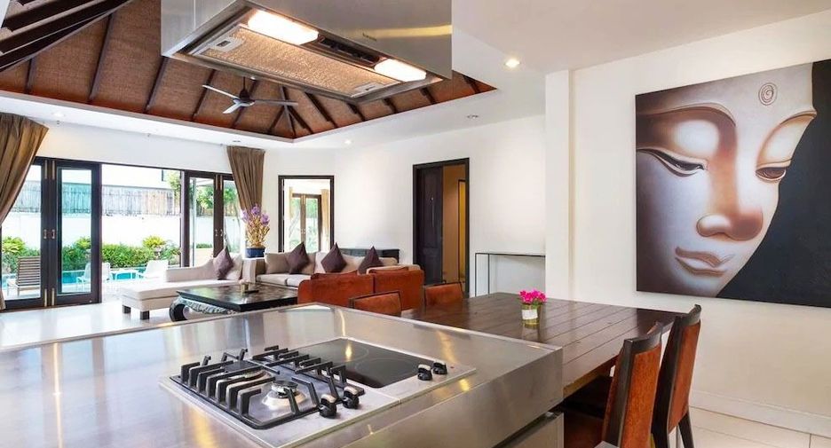 For rent 3 bedrooms villa in Mueang Phuket, Phuket
