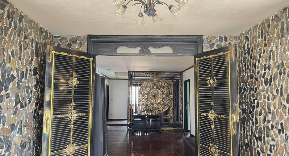 Haus zum Kauf mit 7 Zimmer in Mueang Phuket, Phuket