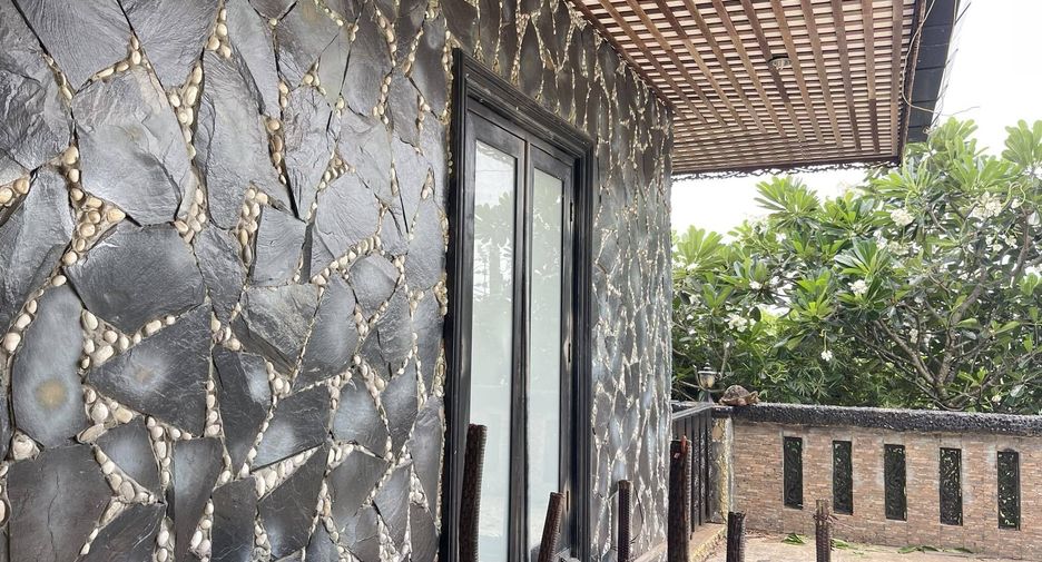 Haus zum Kauf mit 7 Zimmer in Mueang Phuket, Phuket