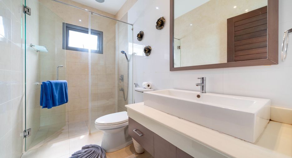 For sale 2 bedrooms villa in Mueang Phuket, Phuket