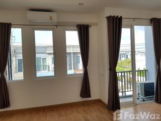 Reihenhaus zur Miete mit 4 Zimmer in Bang Yai, Nonthaburi