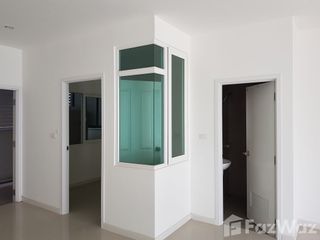 Reihenhaus zur Miete mit 4 Zimmer in Bang Yai, Nonthaburi