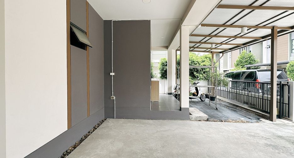 Haus zum Kauf mit 4 Zimmer in Mueang Nonthaburi, Nonthaburi