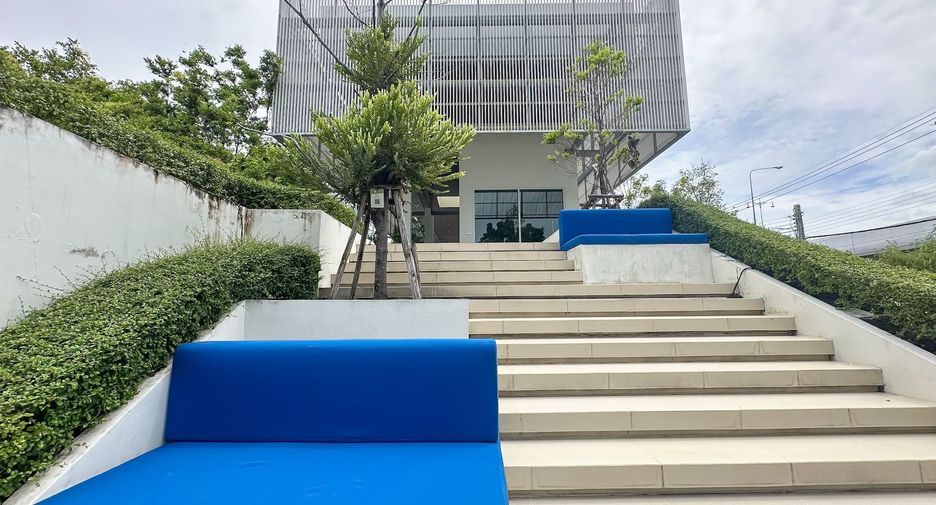 Haus zum Kauf mit 4 Zimmer in Mueang Nonthaburi, Nonthaburi