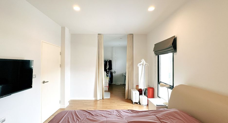 Haus zum Kauf mit 4 Zimmer in Mueang Nonthaburi, Nonthaburi