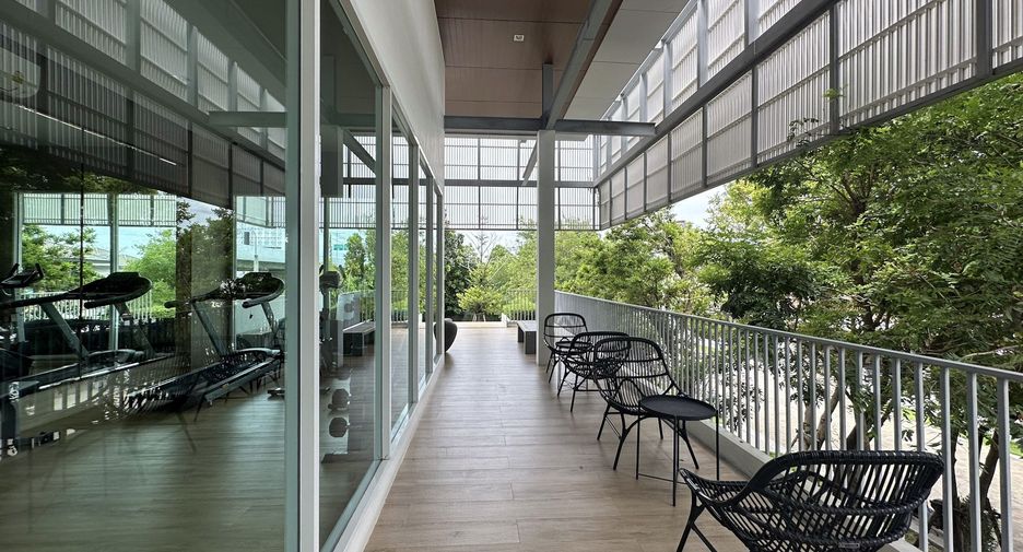 For sale 4 bedrooms house in Mueang Nonthaburi, Nonthaburi