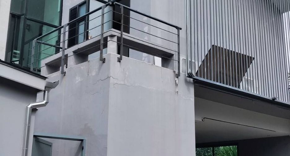 For rent 3 bedrooms villa in Thalang, Phuket
