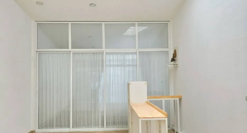 For rent 2 bedrooms townhouse in Mueang Nonthaburi, Nonthaburi