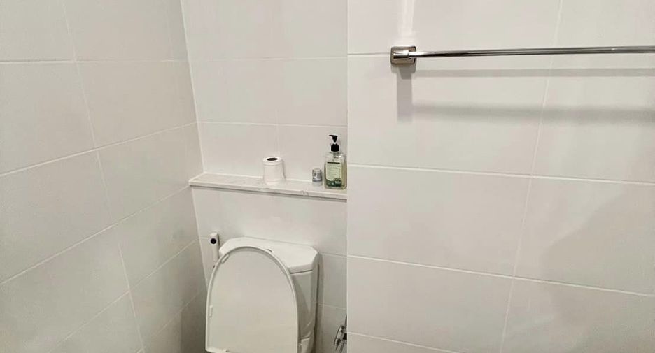 For sale 1 bed condo in Watthana, Bangkok