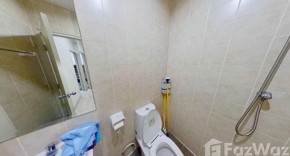 For sale 3 bedrooms condo in Watthana, Bangkok