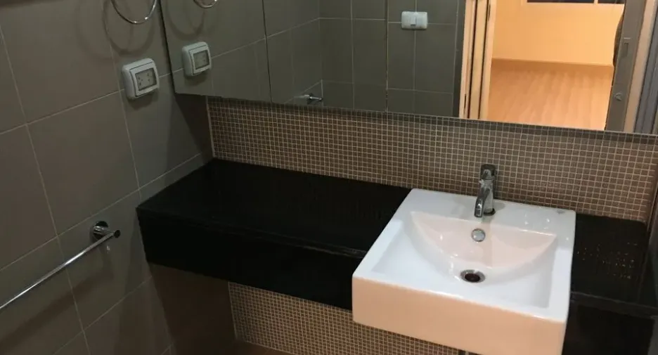 For sale studio condo in Huai Khwang, Bangkok